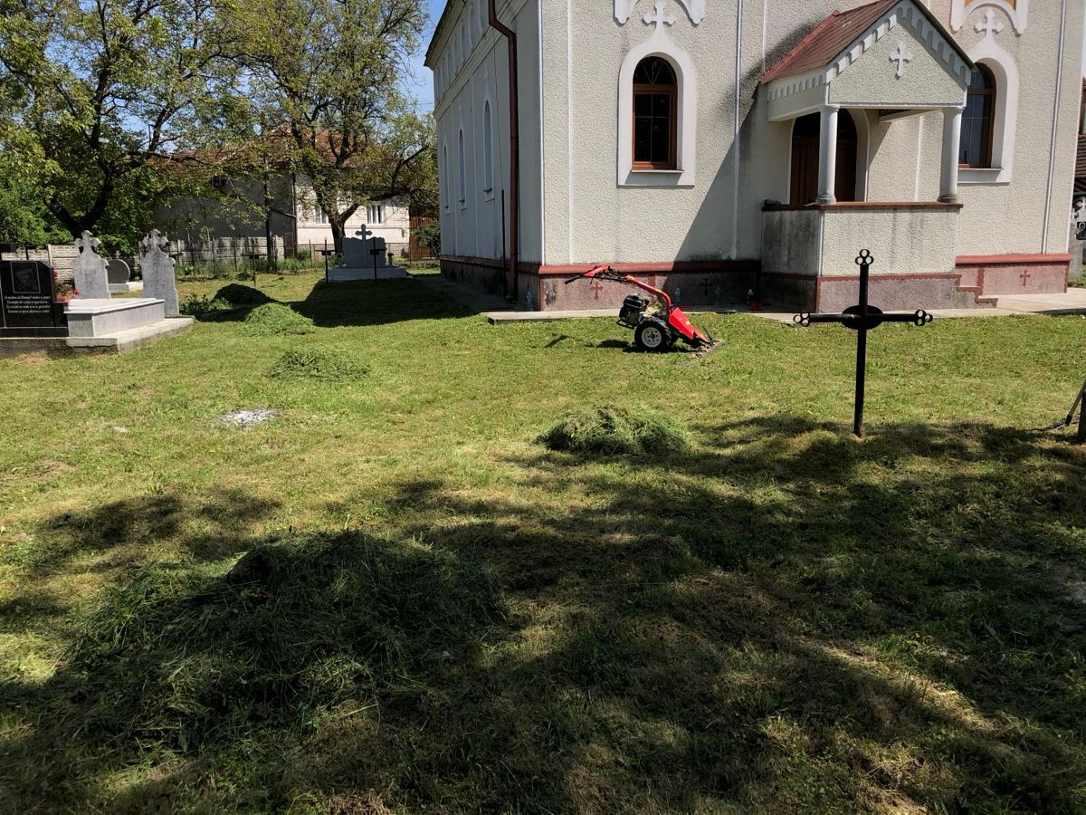 Cimitir cu cruci memorial — lucrări de marmură